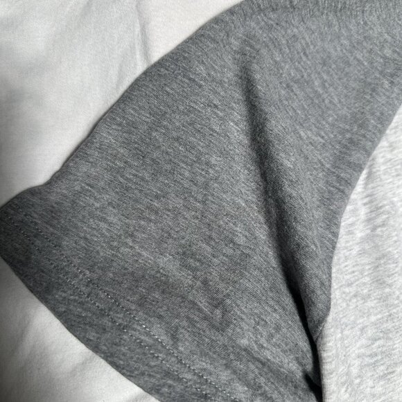 Express Men’s Raglan Tee – Medium - Picture 6 of 9